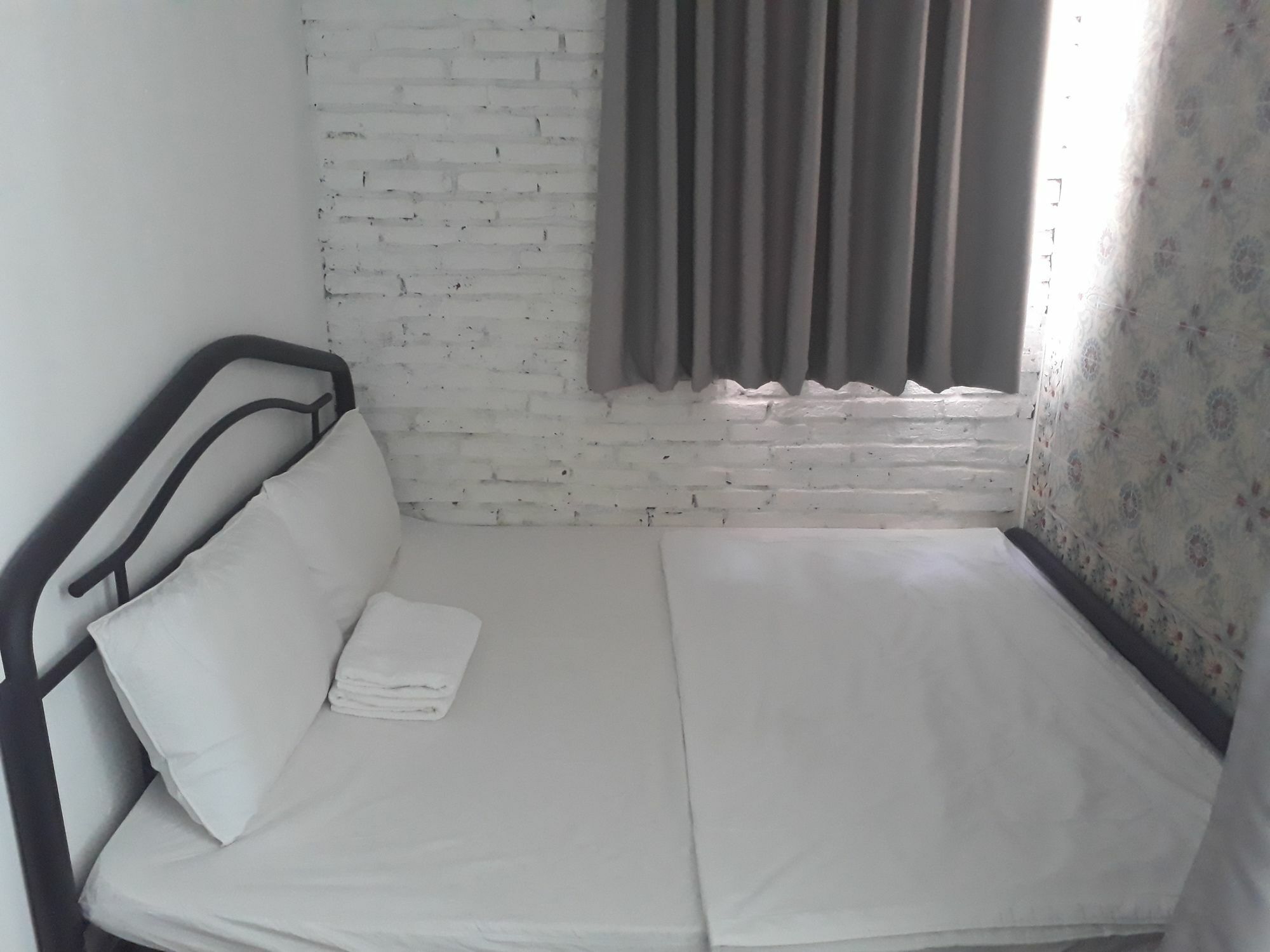 Phuong Van Hotel Хошимин Экстерьер фото